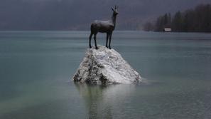 Bohinjsko jezero globoko pod muljem skriva mine. (Foto: arhiv Žurnala24)