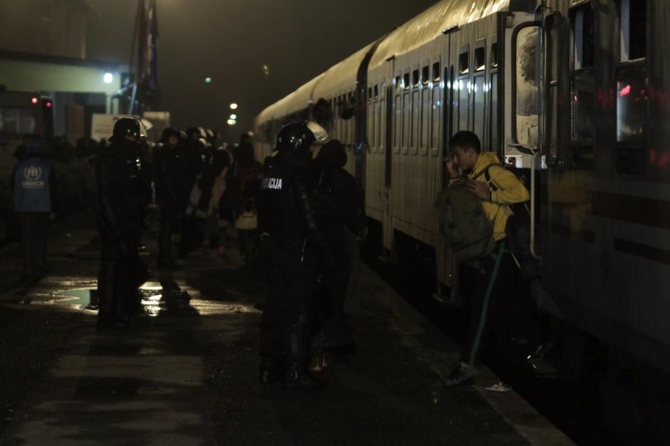 Vlak z begunci prispel v Središče ob Dravii | Avtor: Saša Despot