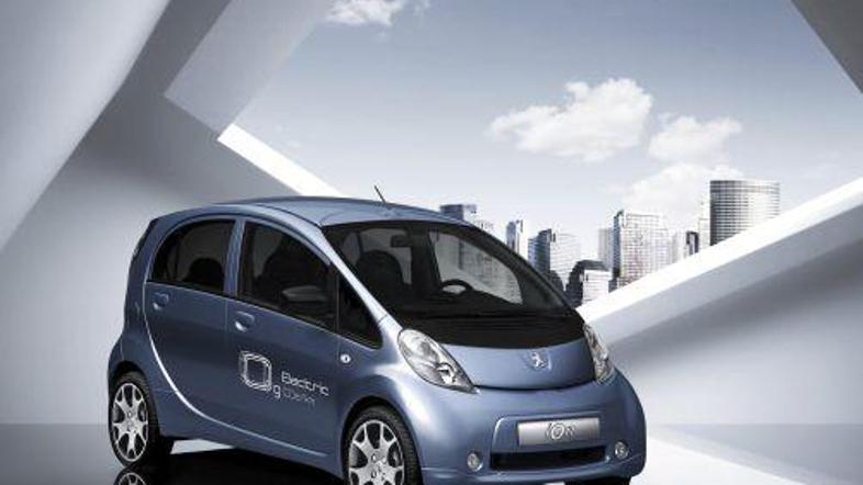 Litij-ionske baterije se napolnijo v šestih urah, do 80 odstotkov pa v pol ure.