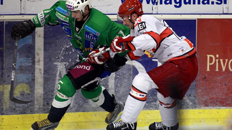 Čeprav je Olimpija ujela dva zadetka zaostanka, so po kazenskih strelih slavili 