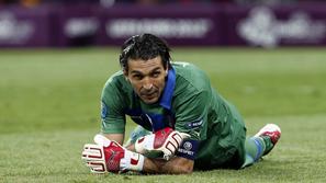 buffon španija prvak italija euro 2012