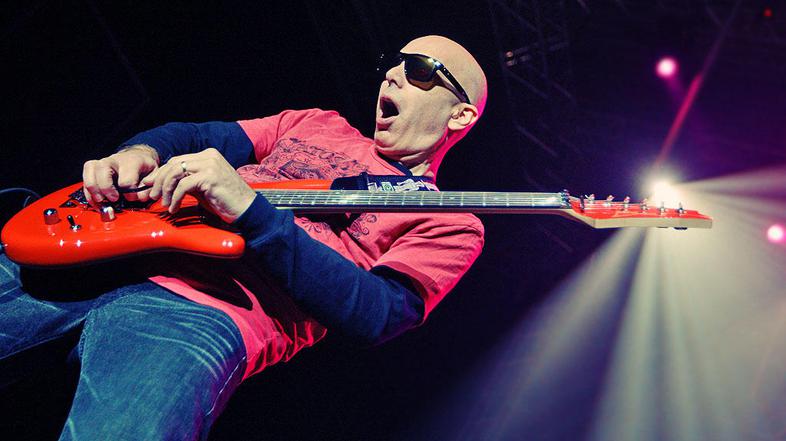 Satriani razigral Tivoli