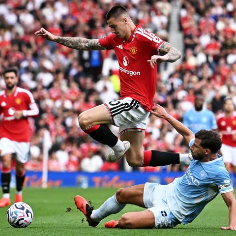 Benjamin Šeško Man Utd Man City