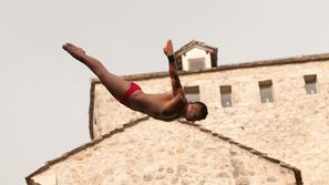 skoki v vodo stari most mostar