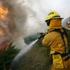 10.000 gasilcev se bori s požari.