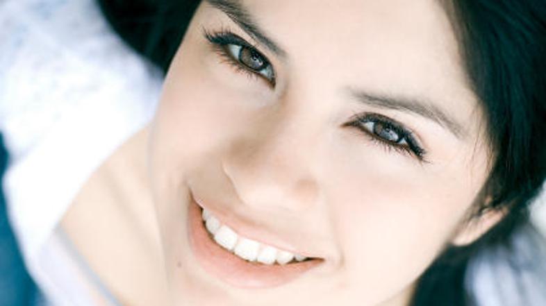 Želite zdravo nosečnost? Potem poskrbite za svoje zobe.