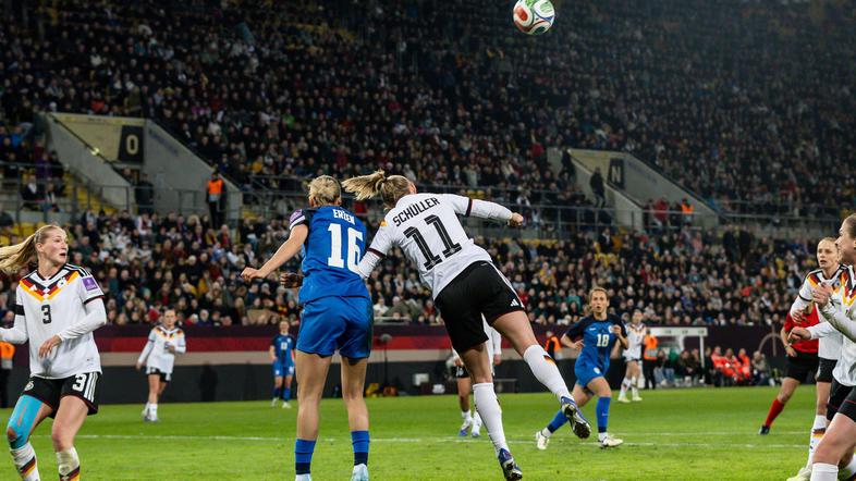 Lea Schüller Kaja Eržen