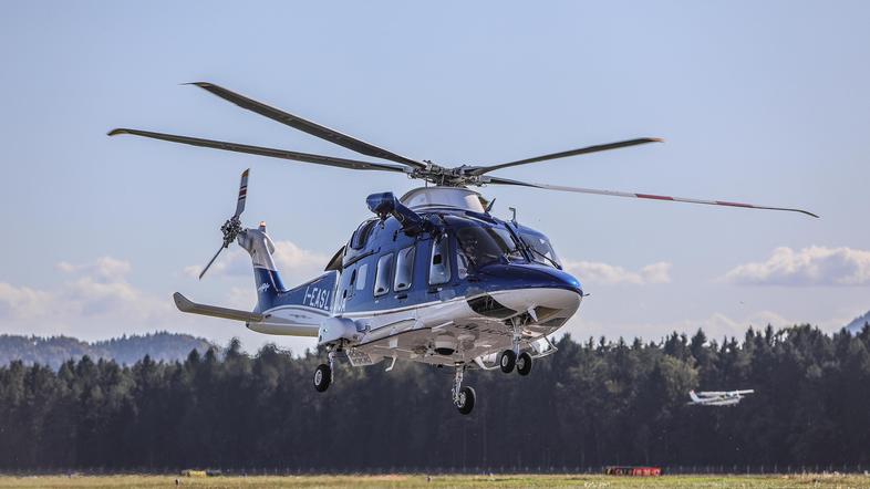 nov policijski helikopter AW169