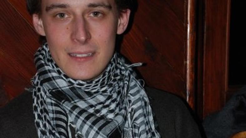 "V Krakowu imajo tudi danes vsi tramvaji in avtobusi spredaj izobešene zastave,"