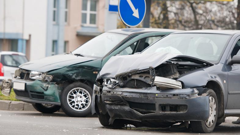 Avtomobilska nesreča