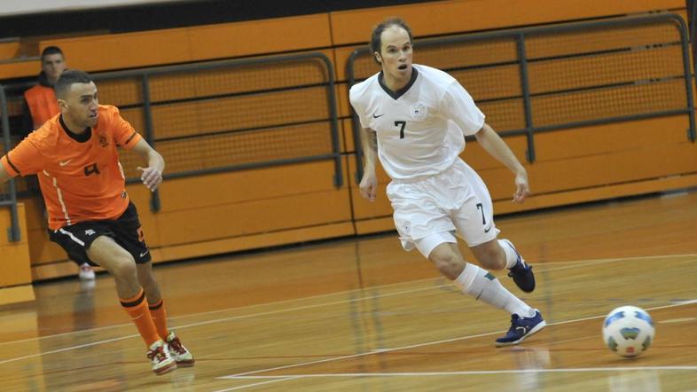 Na zadnji tekmi kvalifikacij so bili Italijani boljši od Slovencev. (Foto: Drago