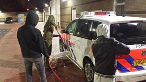 Pranje policijskih avtov