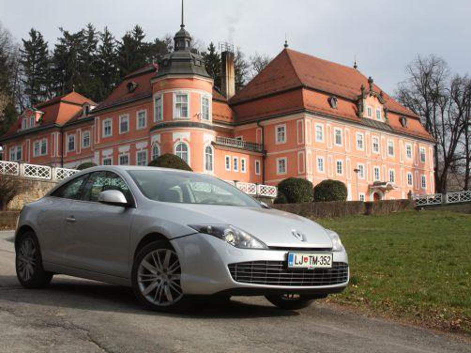 Oblikovno francoski lepotici ne moremo oporekati. Tudi ostalih atributov ima kar