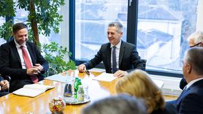 Klemen Boštjančič Robert Golob