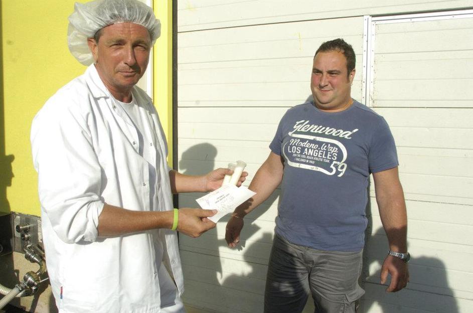 Pahor tokrat delal v mlekarni.