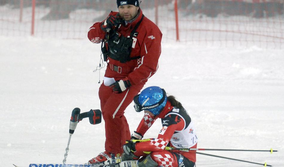 Korupcija v smučarski zvezi, policija pridržala več ljudi