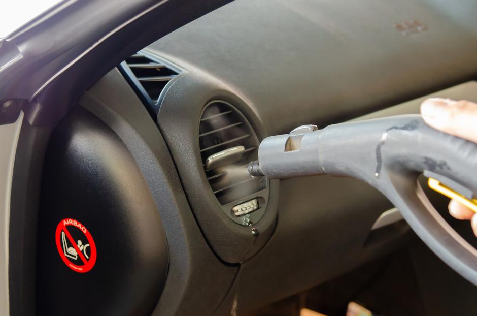 Servisiranje klimatskega sistema v avtomobilu | Avtor: Profimedia