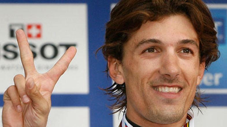 Švicar Fabian Cancellara je ubranil naslov svetovenga prvaka iz leta 2006 in ima