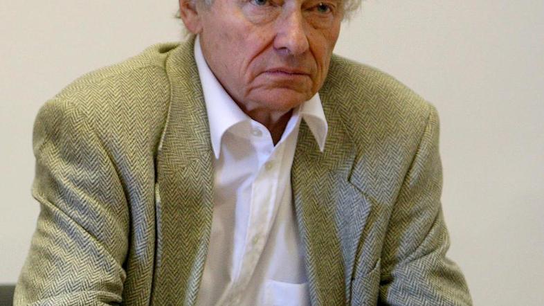 Pobudnik Fedja Košir si ne upa napovedati, ali bodo zbrali dovolj podpisov za ra