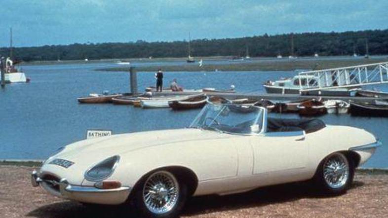 Jaguar e-type je bil za svoje čase zelo poseben avtomobil.