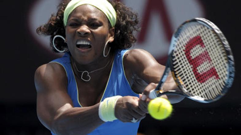 Serena Williams s svojo igro ni zadovoljna, a za zdaj ji tekmice niso kos.