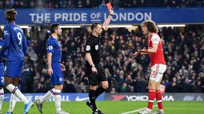 Chelsea Arsenal David Luiz rdeči karton