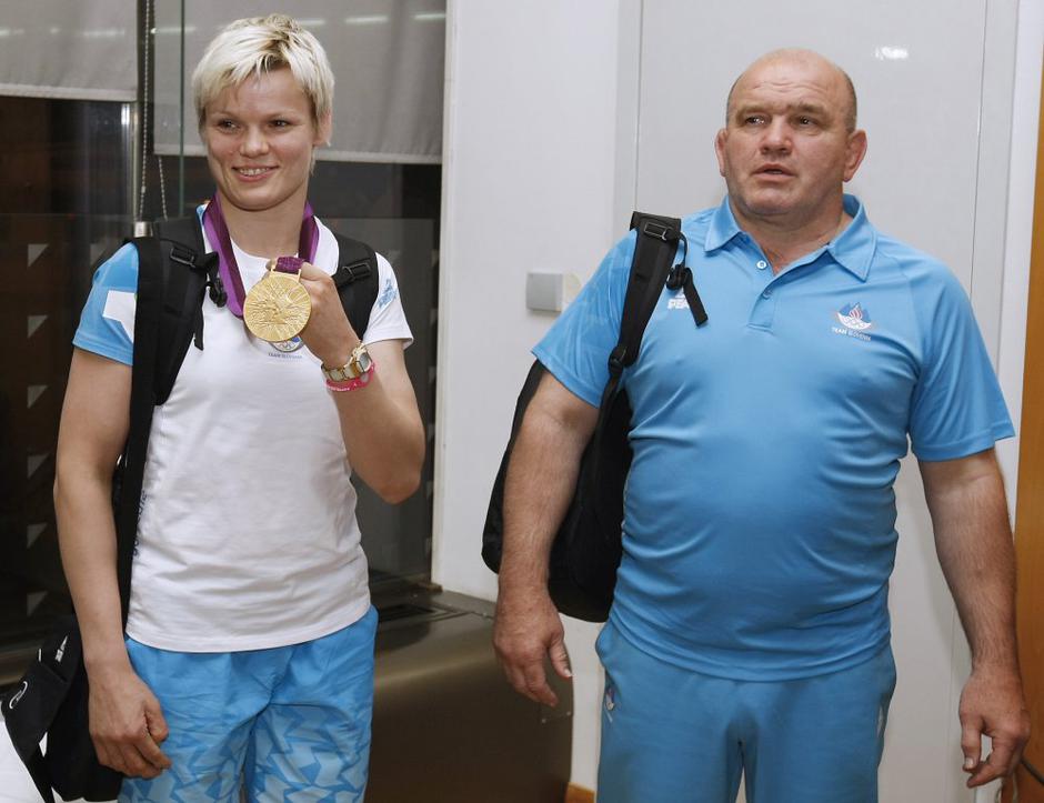 urška žolnir sprejem brnik marjan fabjan | Avtor: Saša Despot