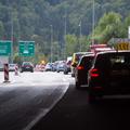 kolone v prometu pri predoru Golovec