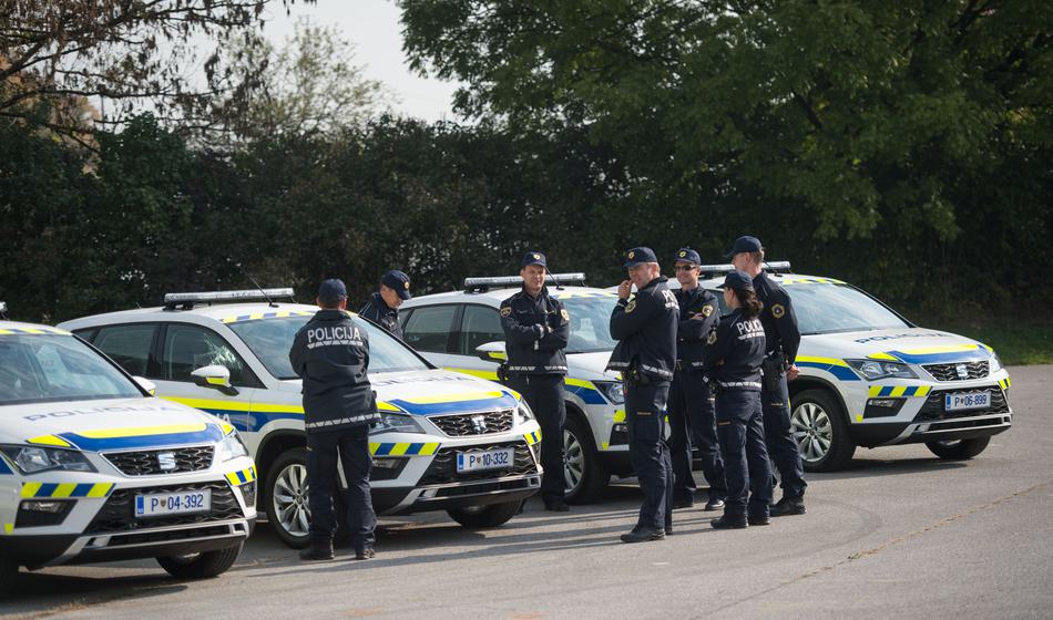 Preiskovalci so stopili na žulj 3 osebam: Prirejali naj bi državno...