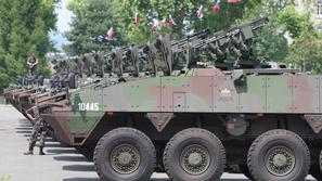 stajerska05.07.09...slovenska vojska...maribor...patrie...patria...oklepniki 8x8