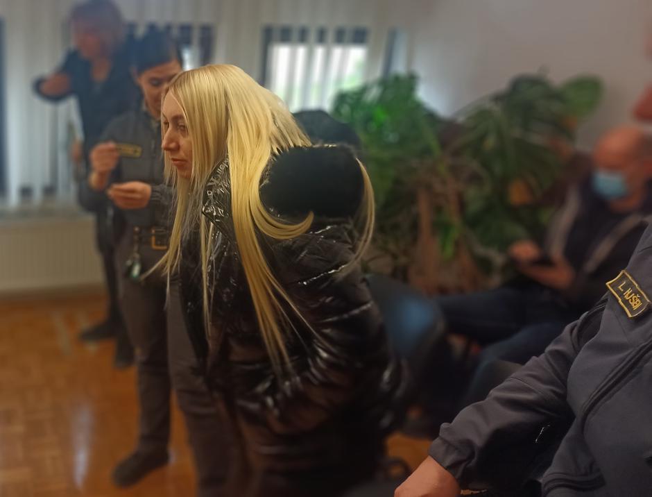 Rolanda Hočevar sodišče 8.3.23 | Avtor: D. M.