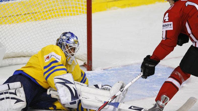 Švicarji so bili s 4:2 boljši od Švedske.