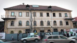 Kulturovarstveniki zahtevajo, da nov objekt ne bo zapiral pogleda na Ljubljanski