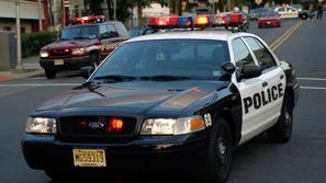 policija zda ameriška policija policijski avto