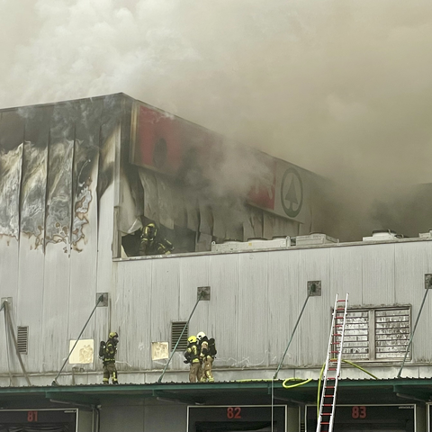 Požar v skladišču Špar v BTC v Ljubljani