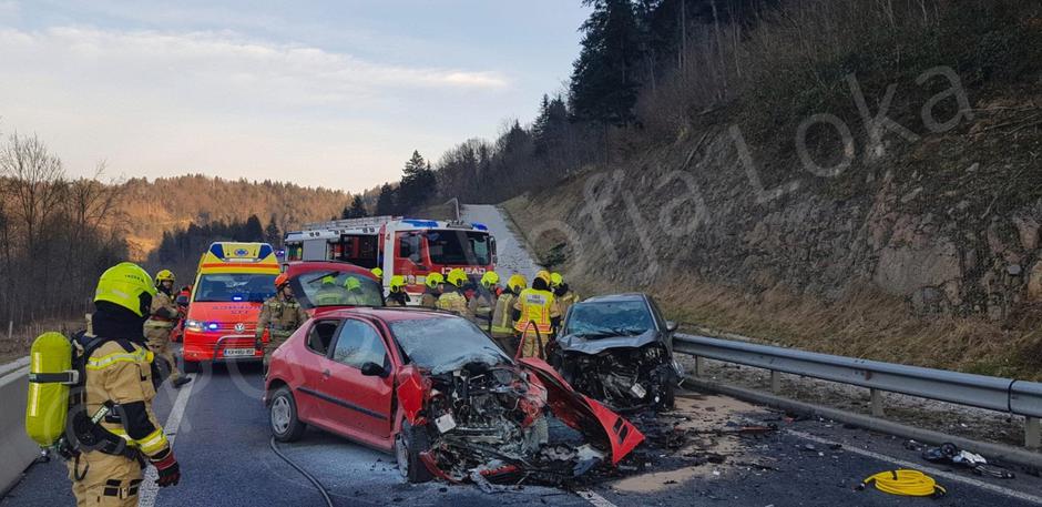 prometna nesreča Škofja Loka | Avtor: Gasilska Enota Škofja Loka