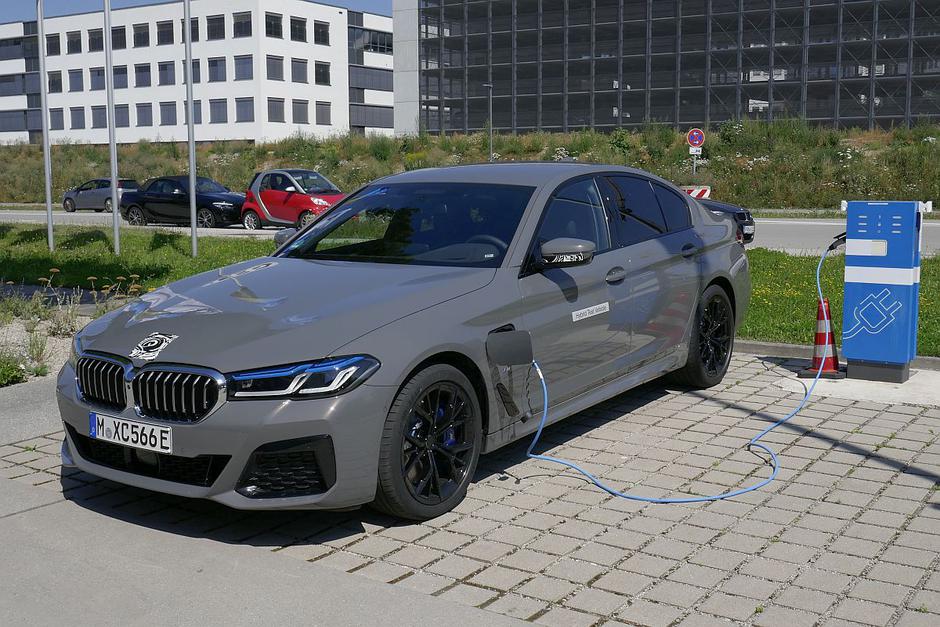 BMW 545e xdrive | Avtor: Matija_Janežič