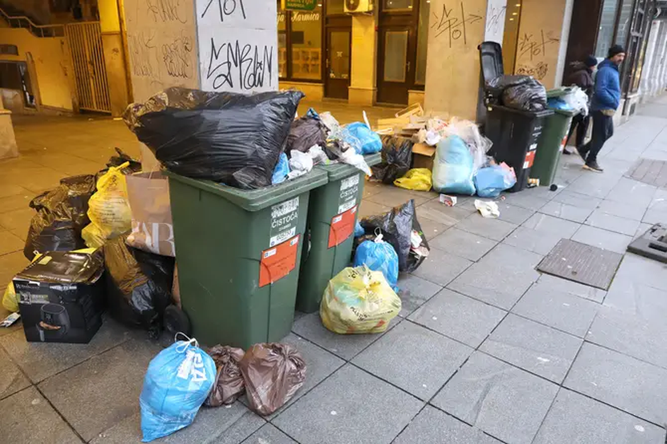smeti na ulicah Zagreba