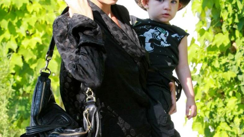 Nicole Richie, Sparrow Madden