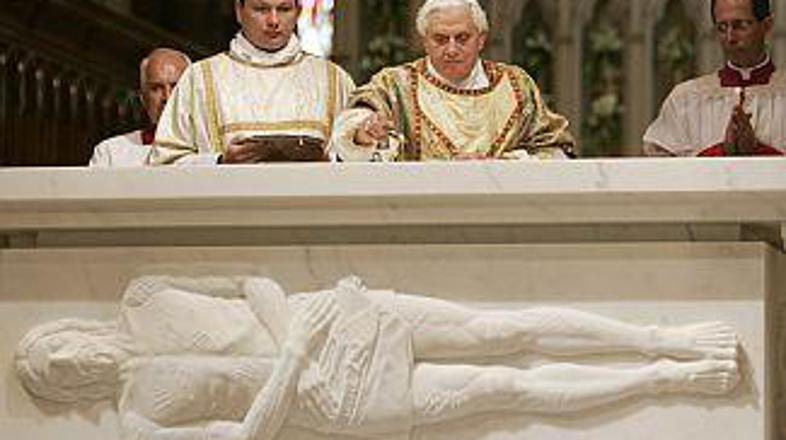 ''Odgovorne je treba pripeljati pred sodišče.''