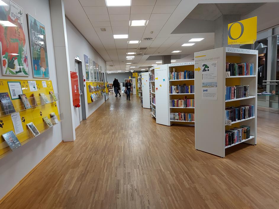 Globus, razstava, Kranj, Edvard Ravnikar, arhitektura