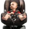 Otrok naj bo v vsakem primeru pripet.