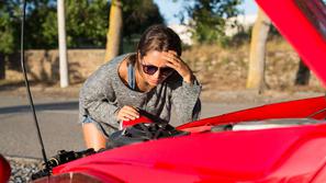 Avto, okvara, popravilo, servis