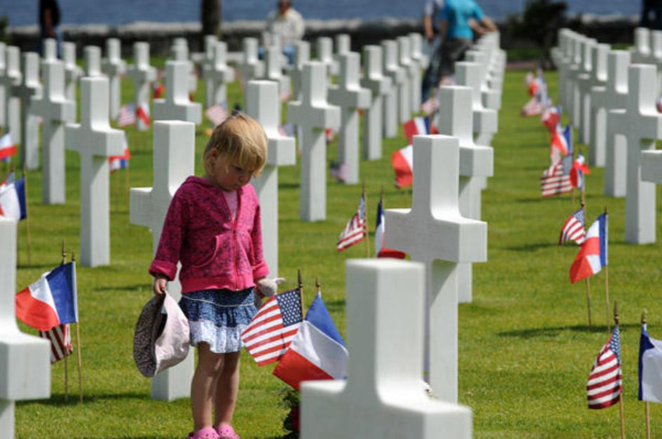 "Dan D" je med zavezniki zahteval okoli 10.000 žrtev, približno toliko pa naj bi