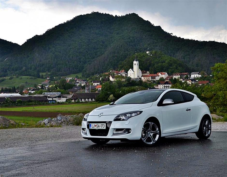 Renault megane coupe | Avtor: Gregor Prebil