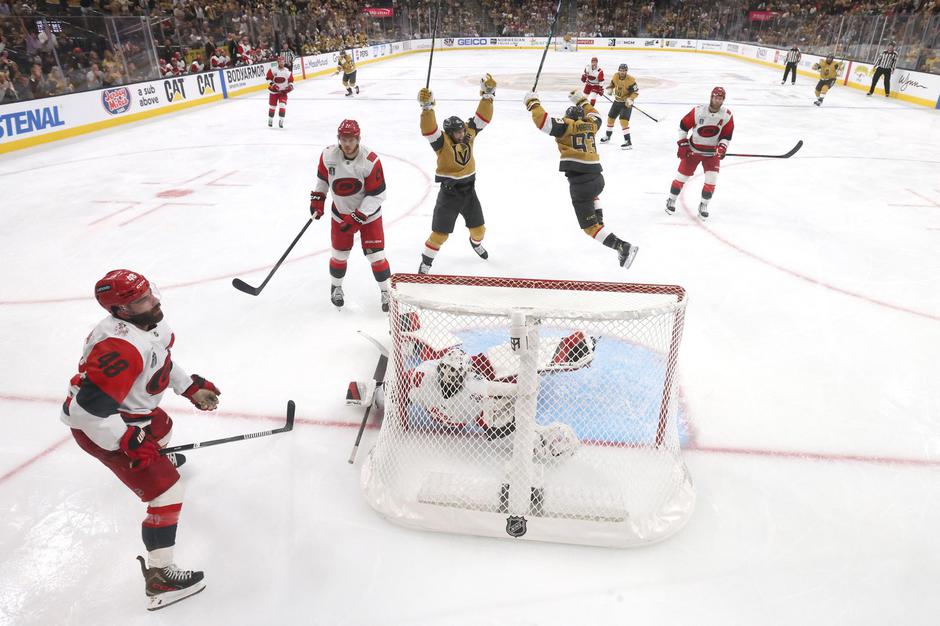 Vegas Golden Knights : Carolina Hurricanes | Avtor: Profimedia