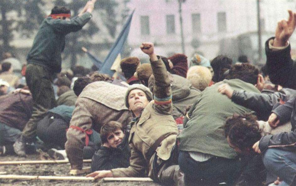 Pred 20 leti so si Romuni izborili svobodo izpod diktatorskih spon. (Foto: Wikip