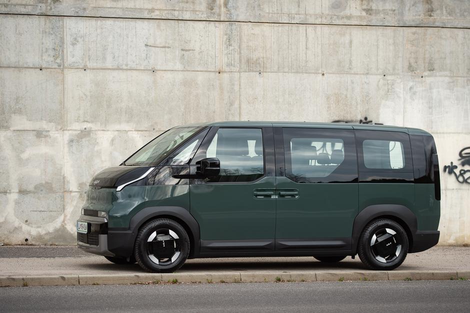 Kia PV5 | Avtor: Anže Petkovšek
