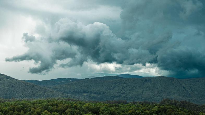 Nevihta, oblaki, neurje