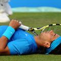 Rafa Nadal je izpadel v četrtfinalu Queen'sa. Boljši je bil Jo-Wilfried Tsonga. 
